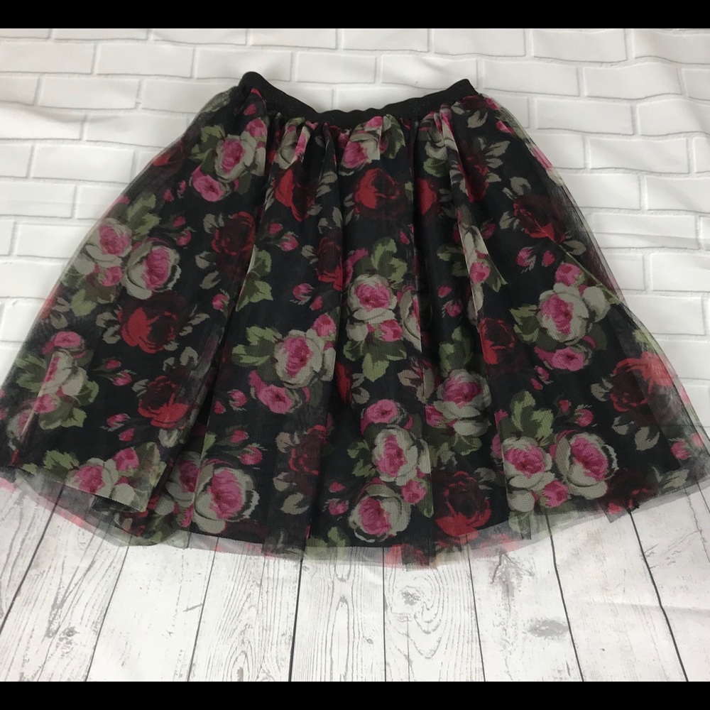 Children’s Place girls Rose Floral skirt
